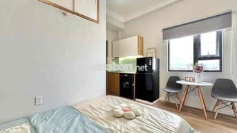 STUDIO CỬA SỔ TRỜI FULL NỘI THẤT CAO CẤP NGAY GẦN NGÃ TƯ BỐN XÃ