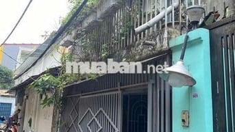 Cần bán gầp nhà P ĐHT .Q12.DT 4x10 .1 trệt 1Lầu 2PN 2WS hẻm ba gác