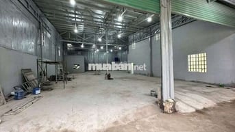 Nhà xưởng có sẵn vp + nhà trêt lầu .dtsd 500 .dg xe công, sẵn điện 3p