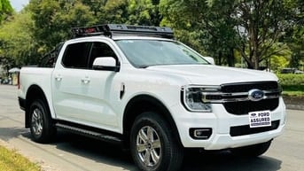 FORD RANGER XLT 2 CẦU SỐ TỰ ĐỘNG MODEL 2023