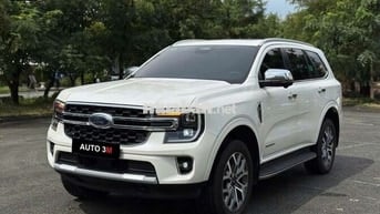 Ford Everest 2023 Titanium 2.0 AT 4x4 - 35000 km