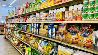 CỬA HÀNG BÁCH HOÁ CẦN NGƯỜI PHỤ BÁN HÀNG DỊP CUỐI NĂM 