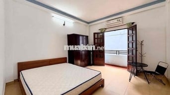 Cho Thuê Căn Hộ Bancol Máy Giặt Riêng Full NT Ngay Chợ Hoà Hưng Q10