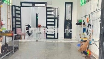 chính chủ cần bán nhà. view kênh đẹp,