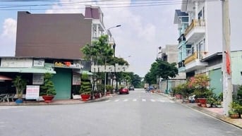 cần bán 3 lô đất KDC .phúc đạt bến xe Tân đông hiệp dĩ an bình dương