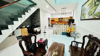 BÁN NHÀ ĐS 9  90M2 (5X8 ) HXH, 3 TẦNG SHR HIỆP BÌNH CHÁNH THỦ ĐỨC