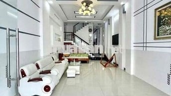 Nhà 2 lầu 4pn full nội thất KDC Hưng Phú 1