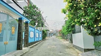 XE HƠI ĐỖ CỬA - ĐẶNG VĂN BI, TRƯỜNG THỌ - CHỈ 5.5 TỶ