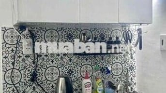 Cho thuê căn hộ sát phố đi bộ Nguyễn Huệ