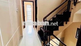 Cần bán gấp nhà Bàu Cát,Tân Bình 4 Tầng bề thế khu vip Bàu Cát.hẻm thô