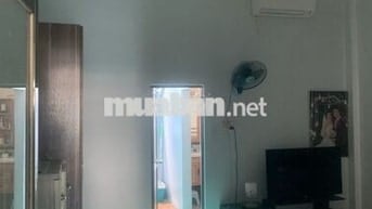 Nhà 3 lầu MT đường ĐHT 02 gần chợ cây sộp. 4,7 x 20m giá 10ty200tr