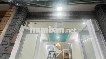 Bán nhà ngay gần Cầu Ngã Tư Ga 1 trệt 1 lầu pháp lý chuẩn