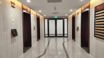 ROX TOWER – tòa văn phòng vừa hoàn thiện, mặt kính hiện đại. 