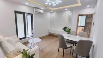 Nhà Đẹp Ở Luôn Phố Quỳnh Mai, Hai Bà Trưng 85m, tầng 3, giá 4.8 tỷ.