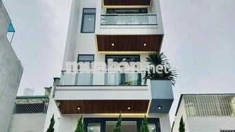 NHÀ 5 LẦU KẾ ĐẠI HỌC HUFLIT SƯ VẠN HẠNH, QUẬN 10