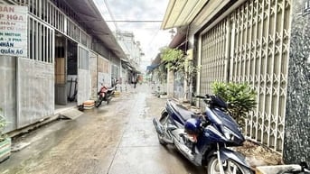 BÁN GẤP NHÀ NGUYỄN VĂN QUÁ - GẦN CHỢ CẦU- QUA Gò VẤP 2P