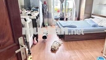 Chính chủ cho thuê phòng cực đẹp, rộng có ban công, giờ tự do