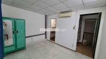 STUDIO NHỎ XINH NGAY NGÃ TƯ HÀNG XANH - FULL NT - CỬA SỔ TRỜI-TÁCH BẾP