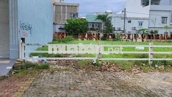 BÁN NHANH CẶP ĐẤT MẶT TIỀN ĐƯỜNG NGUYỄN TẤT THÀNH, ĐÀ NẴNG