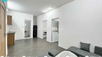 2 Phòng Ngủ - 50m2 - Ban Công - Khu K300 - Full Nội thất- Bảy Hiền