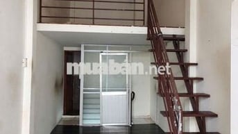 Cho thuê nhà riêng tại Xóm Chiếu, 8 triệu, 40 m2