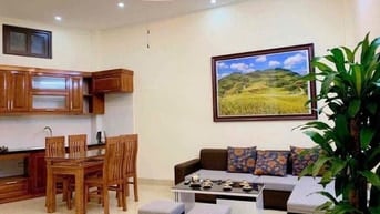 Cho thuê nhà ngõ phố Đội Cấn gần Văn Cao - Liễu Giai 