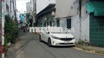 Nhà 2 Tầng, Hẻm xe tải, Ngay Chợ Tân Bình, 4.3 x 9.5m, 3 phòng ngủ