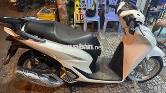 SH125i không sử dụng cần bán