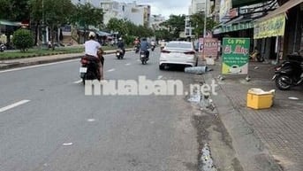 Chủ kẹt bán gấp MTKD Hiền Vương. Dt 3.5m x 20m. Nhà 2 tấm. Giá 7.5 tỷ