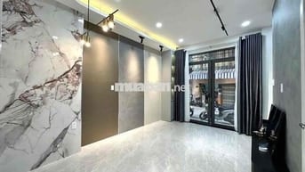 BÁN GẤP NHÀ VŨ HUY TẤN THÔNG ĐINH TIÊN HOÀNG 40M2 HẺM XE HƠI 4,98 TỶ