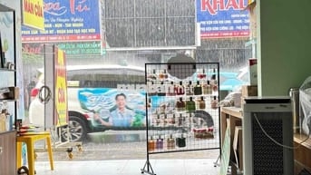 SANG LẠI MẶT BẰNG HÀ HUY GIÁP 4x10 gác lửng