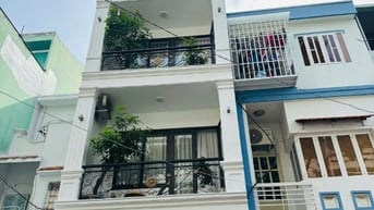 Cần tiền bán nhà Nguyễn Thượng Hiền, P5, BT DT 69m2 giá 2tỷ650tr