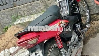 Honda Wave 100 2009 Đỏ-Đen biển Sài Gòn dễ thương