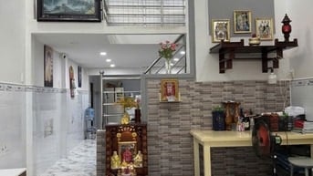 Một Đời Chủ - Nhà Vào Ở Ngay, 02 Tầng, DT 4,2x15m