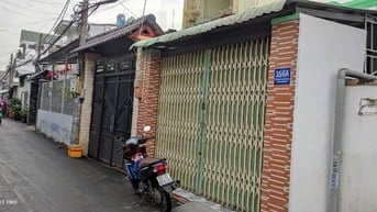 Cho thuê nhà đường số 9, Hiệp Bình, khu Vạn Phúc, 9tr, tiện kinh doanh