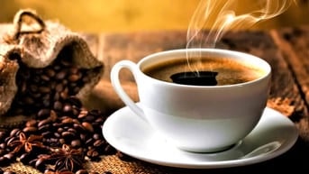 Chị đang cần vài bạn phụ bán đồ uống đóng gói các loại tại Quận 11