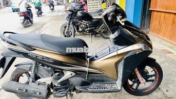 Honda Air Blade 2012 Đen vàng đồng