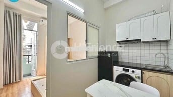 BAN CÔNG TÁCH BẾP FULL NỘI THẤT XỊN XÒ THUẬN TIỆN DI CHUYỂN TRUNG TÂM