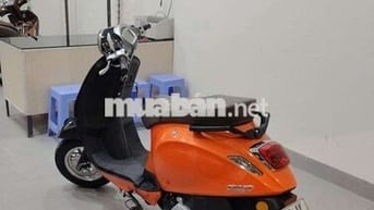 Xe máy tay ga 50cc màu Cam