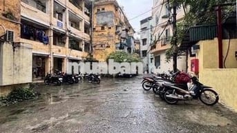 TẬP THỂ TÔN ĐỨC THẮNG - GẦN HỒ - GẦN CHỢ - NGÕ THÔNG