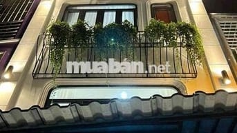 Bán Nhà mới Trệt Lững 3 lầu. sân thượng. 4x12. 1/ Trần Bá Giao