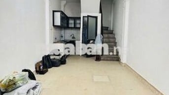 Cho Thuê nhà riêng Ngõ Trại Cá - 30M2 - 4 tầng - 10.5 tr