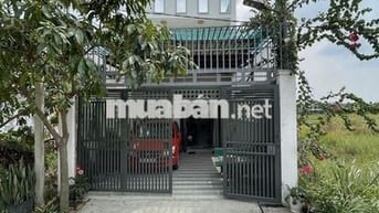 NHÀ ĐẸP 1T1L, FULL NỘI THẤT, CÓ SÂN ĐẬU OTO - VIEW HỒ MÁT MẺ, AN NINH