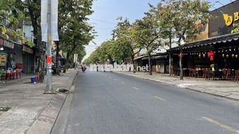 Cho thuê nhà mặt tiền Song Hành, Lê Thị Hà, 4m x 15m, 10tr