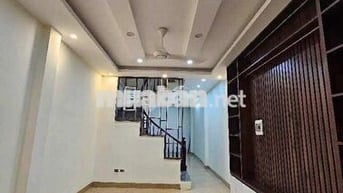 CHÍNH CHỦ CẦN BÁN GẤP NHÀ Ở NGÔ GIA TỰ - Ô TÔ ĐỖ CỬA .