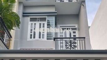 Cho thuê nhà hẻm xe tải Huỳnh Thị Hai, 4x16, nhà đẹp, khu cao ko ngập