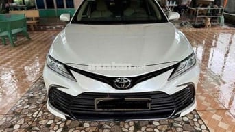 Toyota Camry 2022 2.0Q trắng/kem siêu đẹp