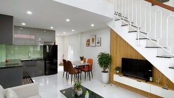 NHÀ ĐẸP TRUNG TÂM HOÀNG DIỆU – 2 MẶT THOÁNG MÁT – GIÁ CỰC TỐT!