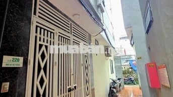 cần bán ngôi nhà 5tầng tại An thắng Phường biên Giang