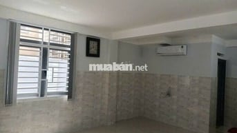 Ở liền! Phòng rộng rãi, máy lạnh, nước nóng, Lê Đại Hành Q11 trung tâm